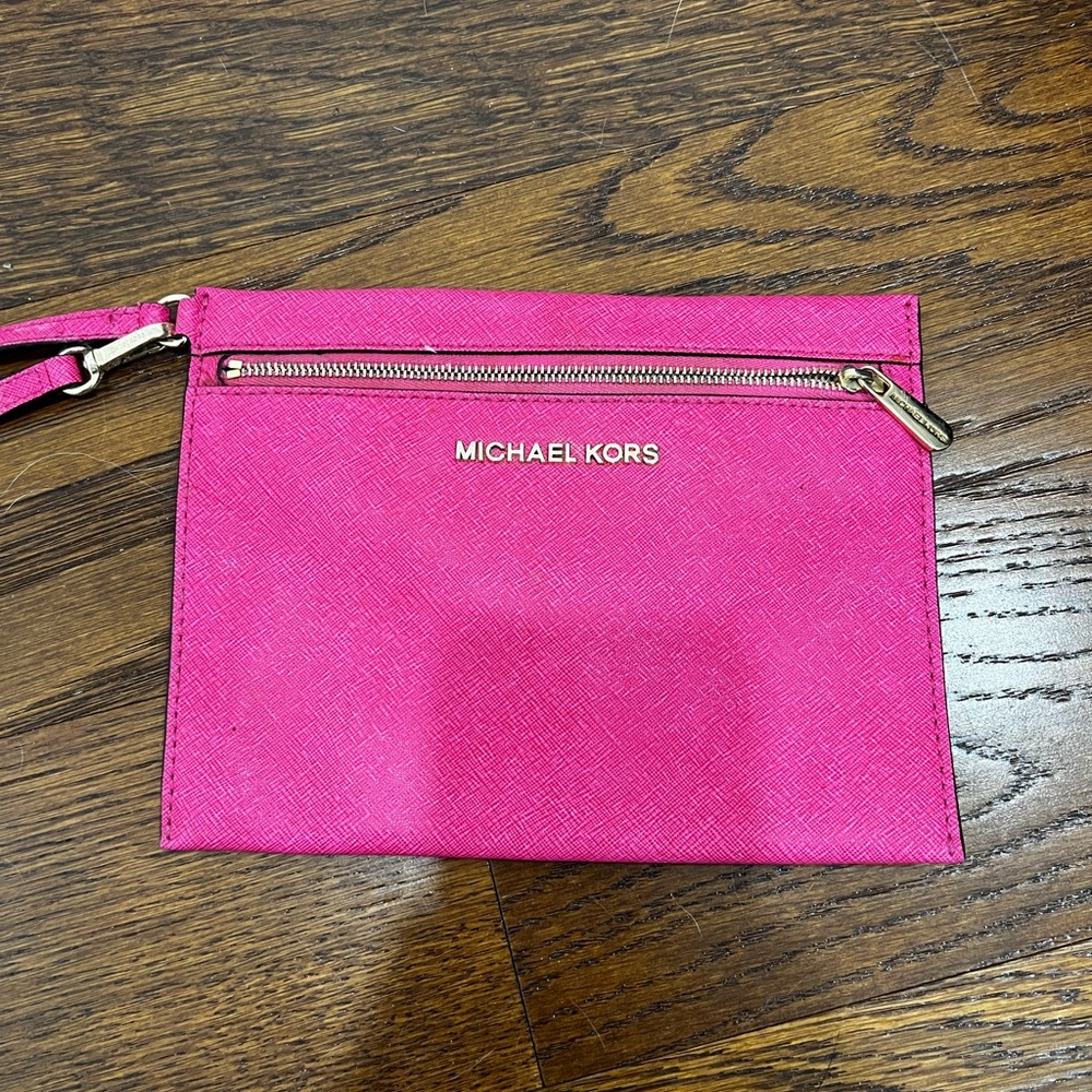 Michael Kors Wristlet